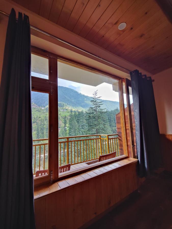 The Woodpecker Inn & Cafe, Jibhi Buitenkant foto